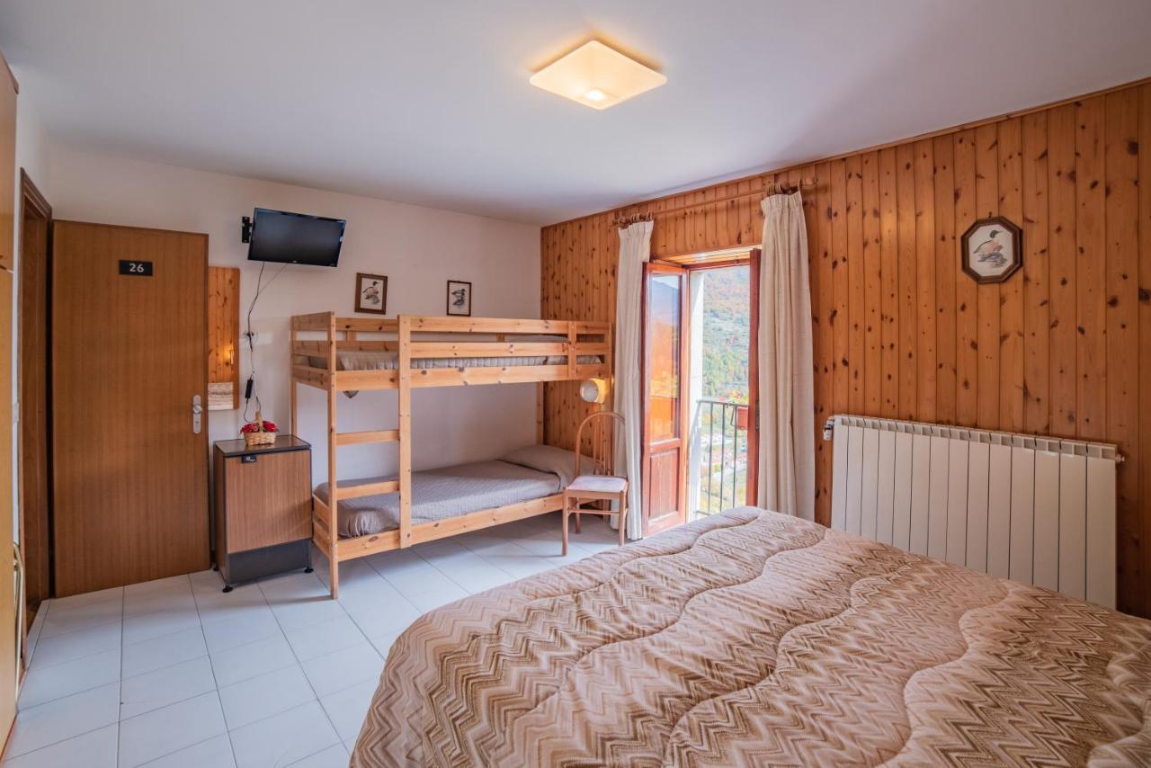 La Pieja Hotell Opi Eksteriør bilde