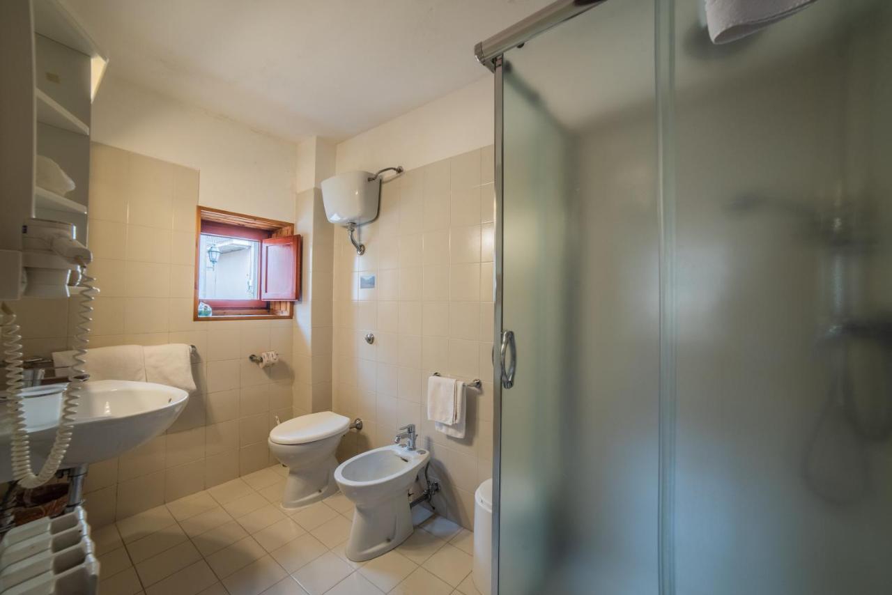 La Pieja Hotell Opi Eksteriør bilde