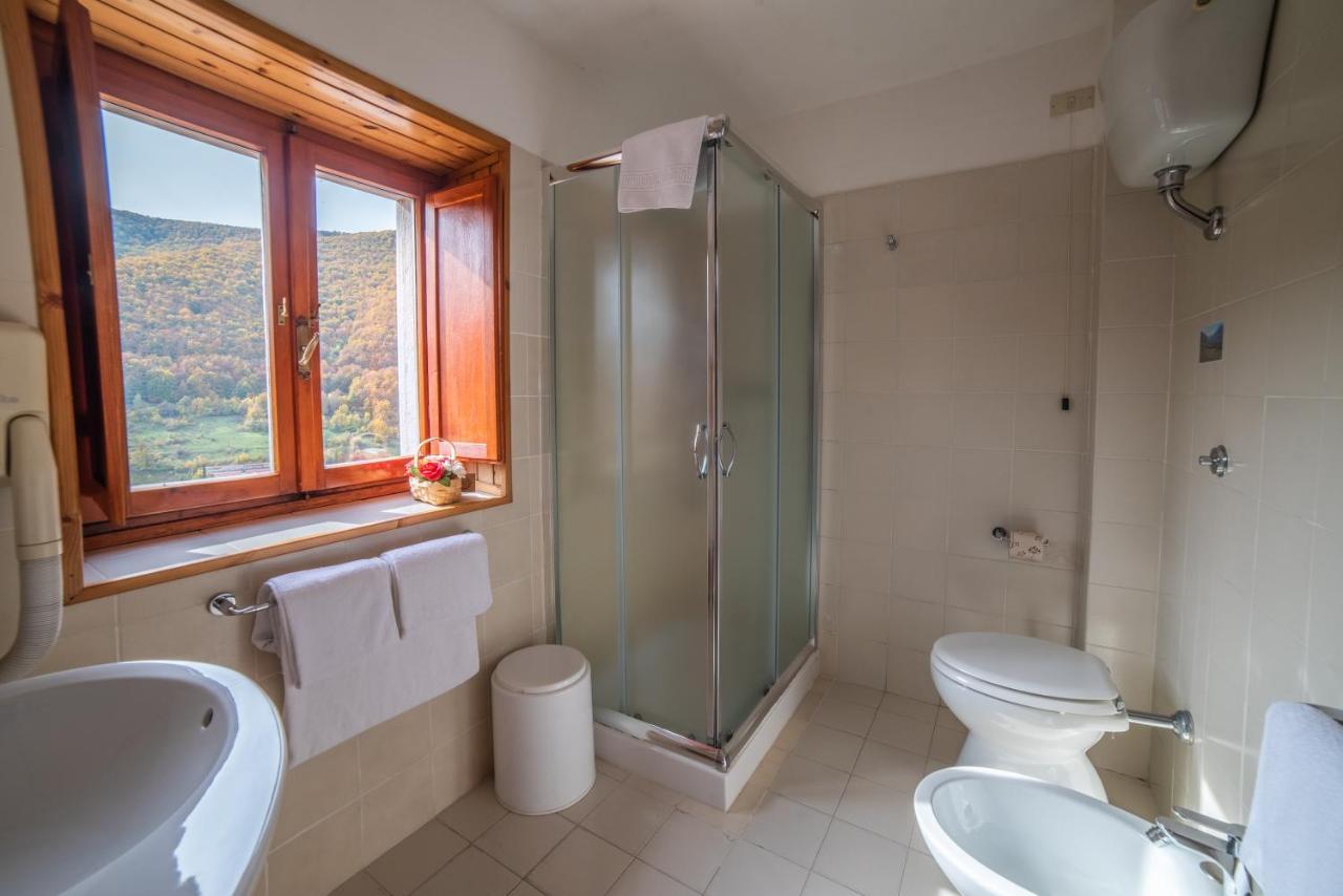 La Pieja Hotell Opi Eksteriør bilde